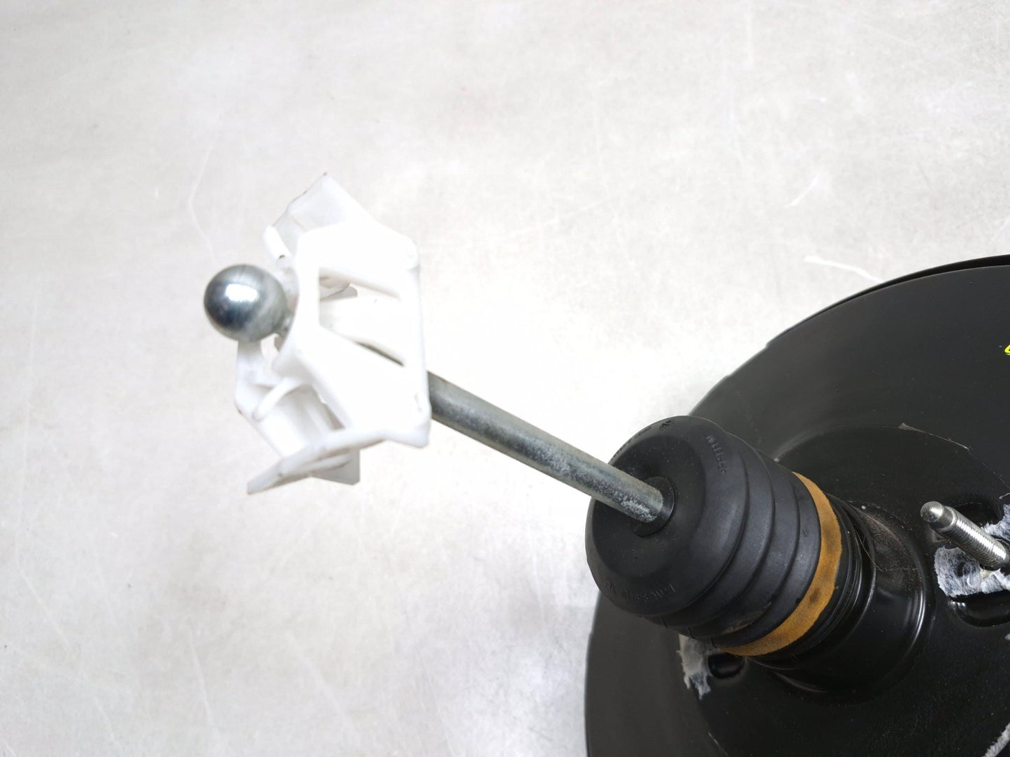 2015 Volkswagen Golf Power Brake Booster & Mater Cylinder OEM