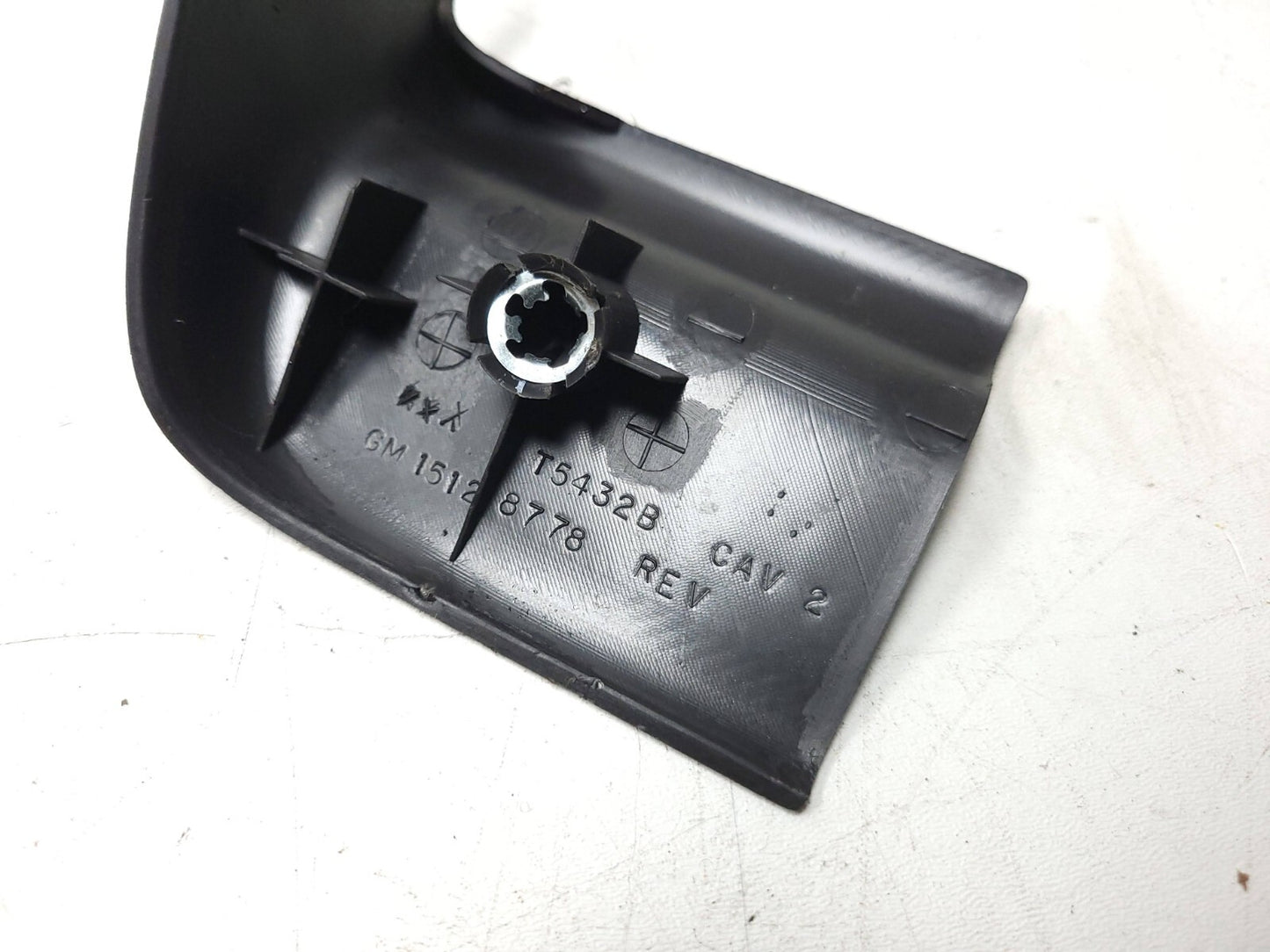 2010 - 2014 Chevrolet Suburban Seat Side Trim Front Passenger Side Right OEM