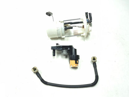 2015 Jeep Renegade Fuel Pump & Pump Valve & Tube 3 Pcs OEM