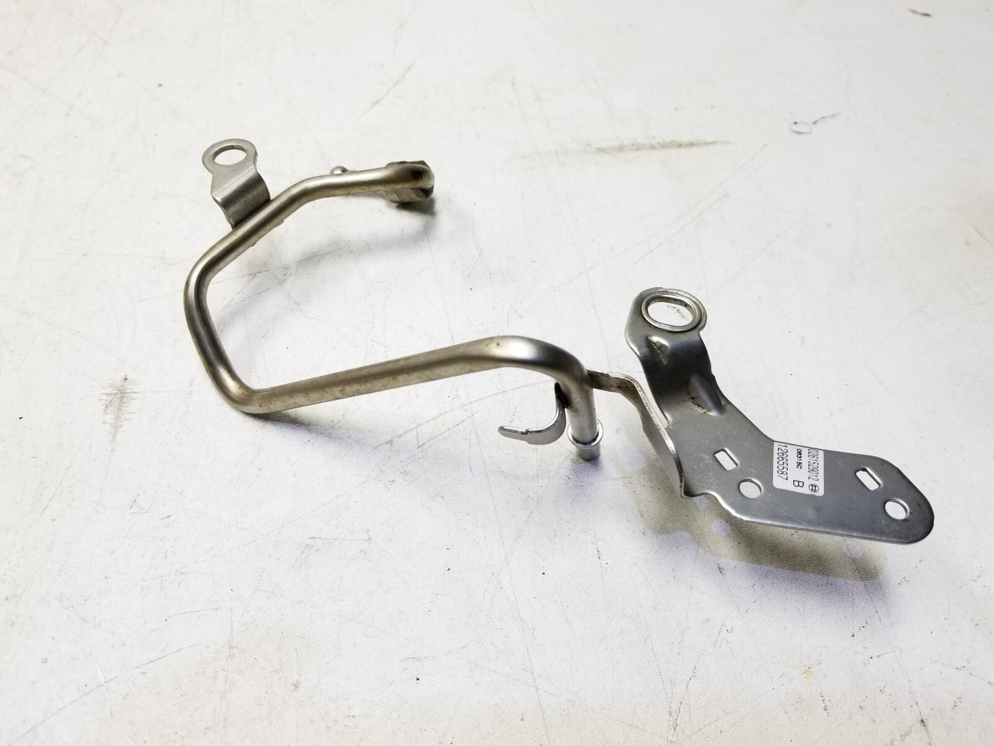 2013 - 2016 GMC Acadia Fuel Rail W/ Injector Set 3.6l OEM