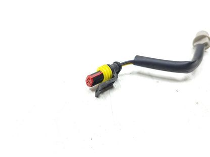 2016 - 2023 Vespa Primavera 150 Rear License Plate Light Cable Socket OEM