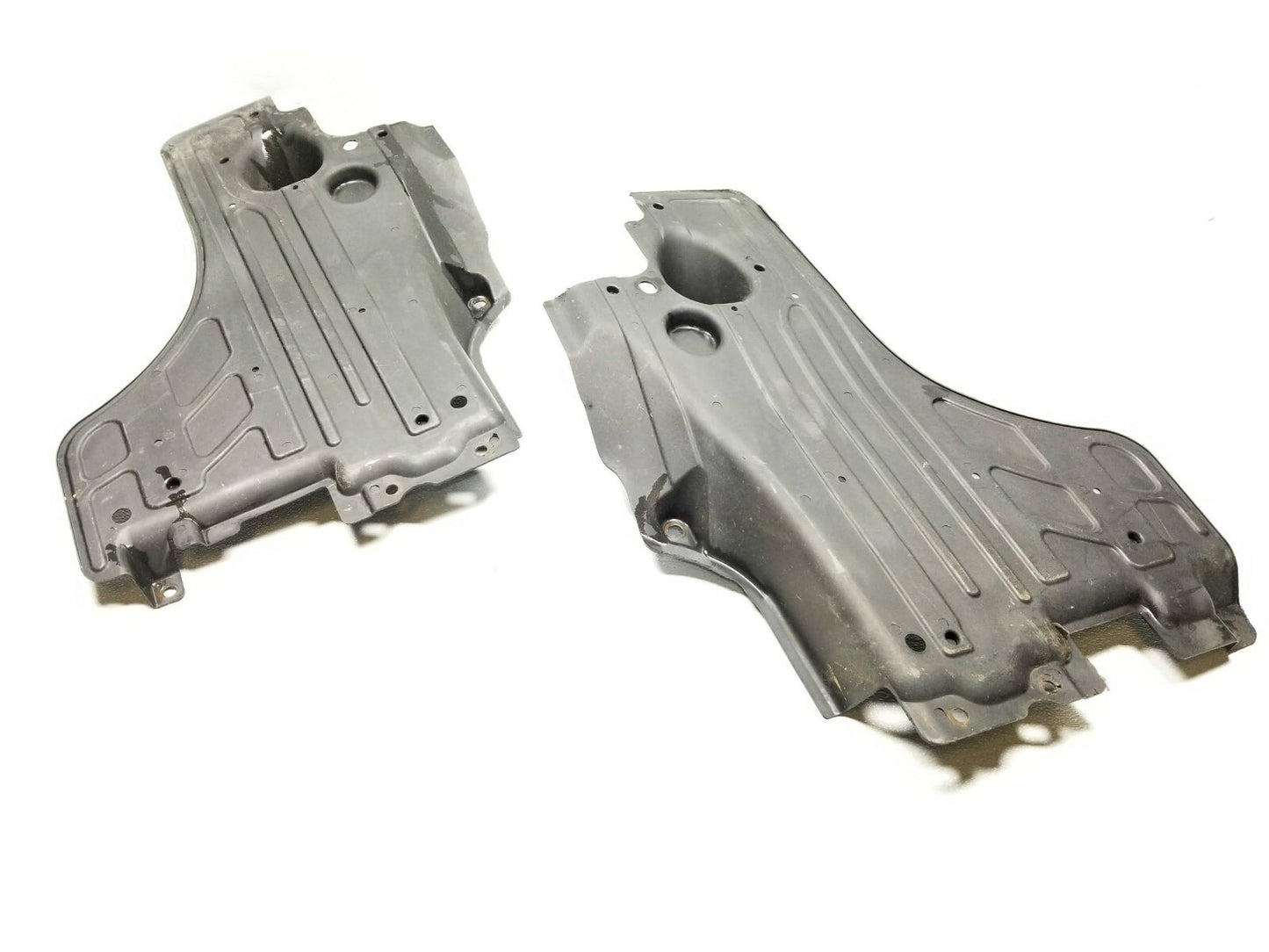 2010 Volvo XC60 Fuel Tank Splash Heat Shield 2pcs OEM