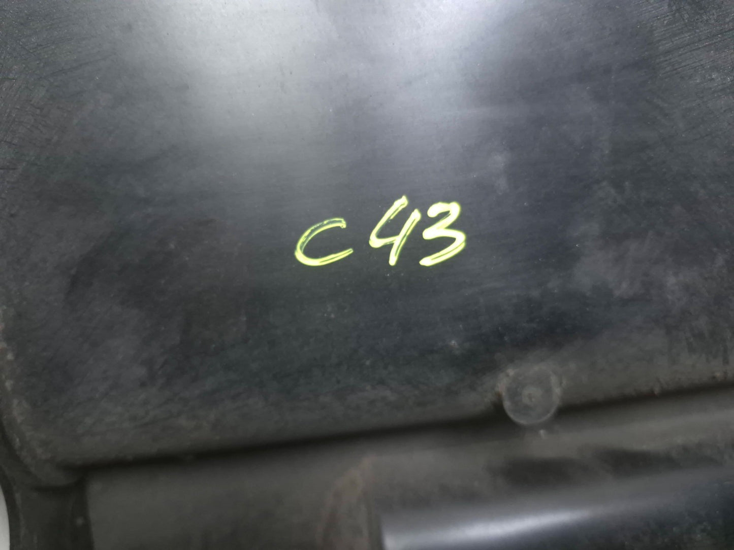 2011 Volkswagen Tiguan 2.0l Fuel Vapor Charcoal Canister OEM