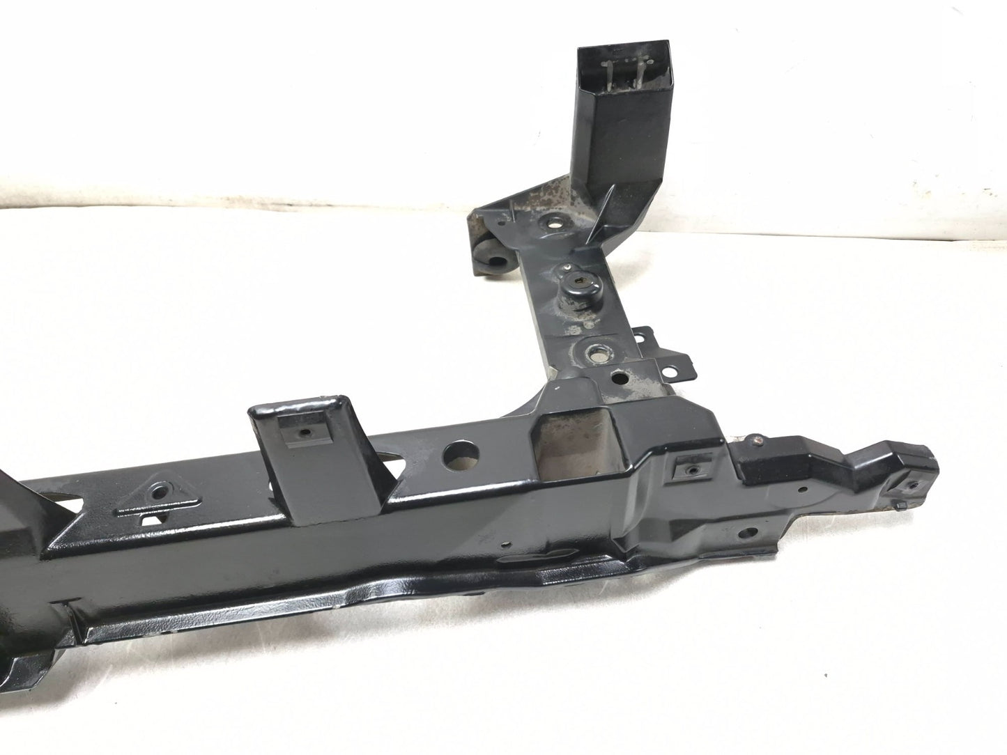 2008 Lincoln Navigator Radiator Core Support Upper OEM