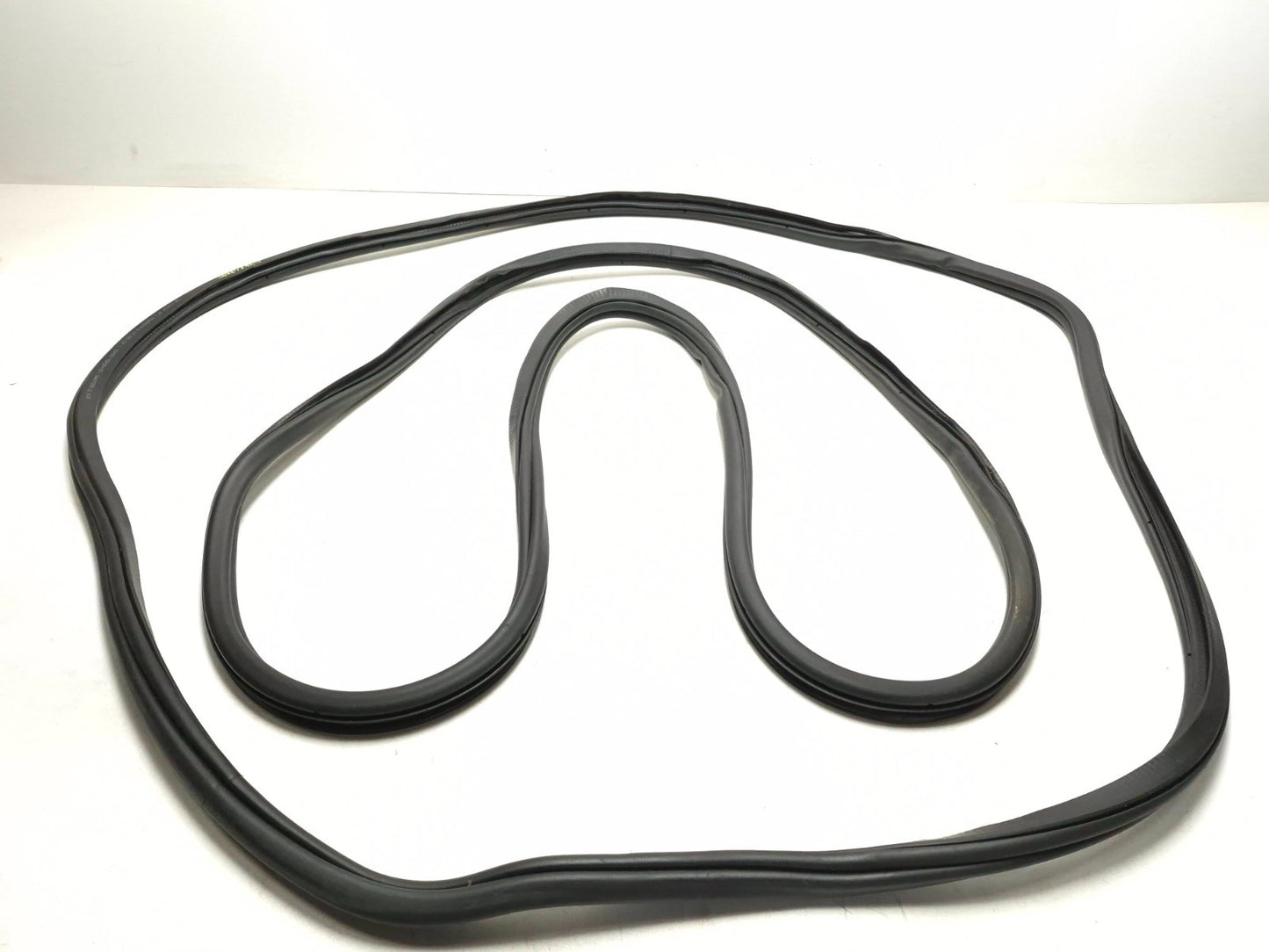2015 Volkswagen Golf Door Weatherstrip Seal Front & Rear Passenger Side Rh OEM
