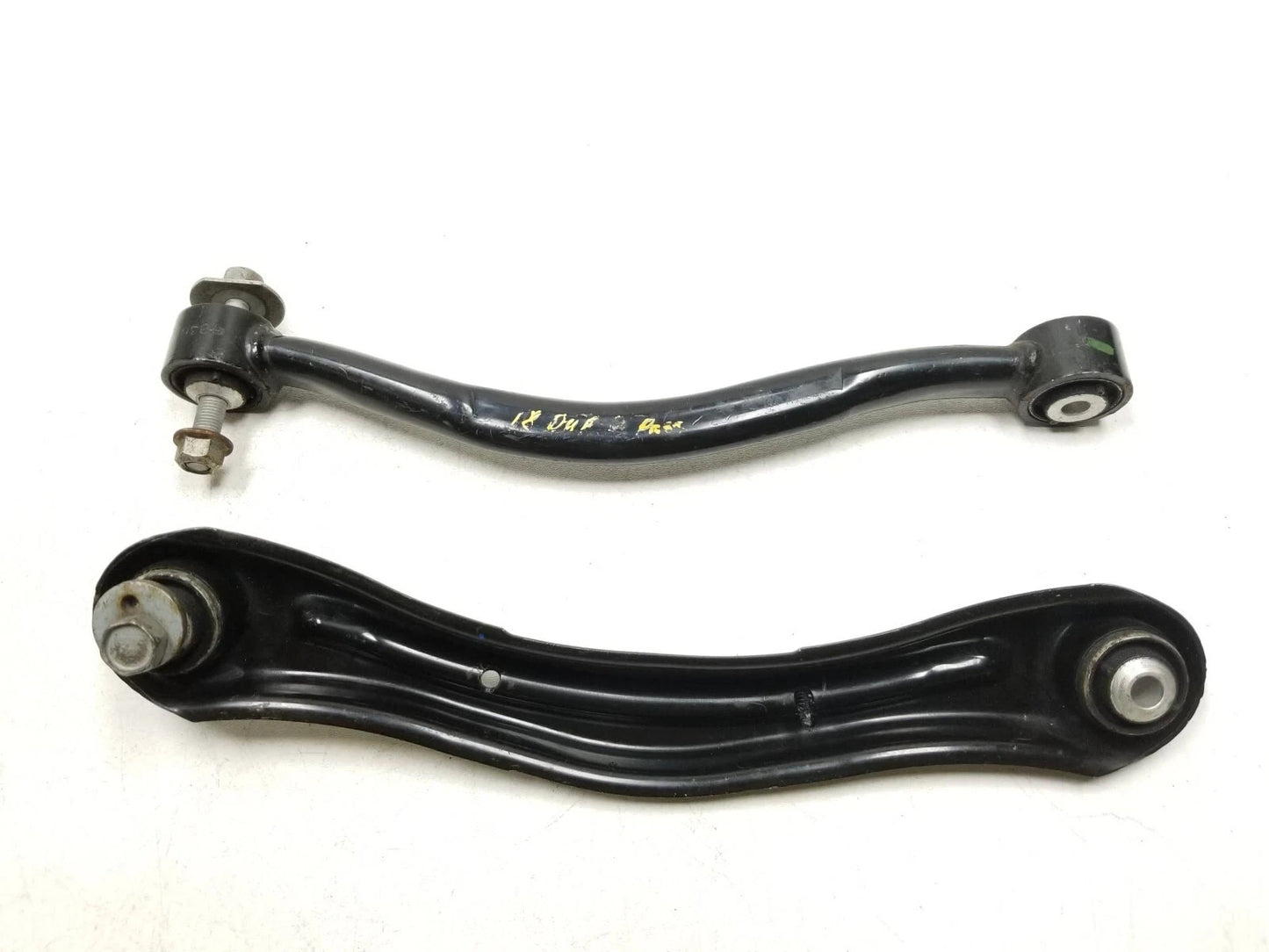 2016 Dodge Durango Rear Control Arm Passenger Side Right 2pcs OEM