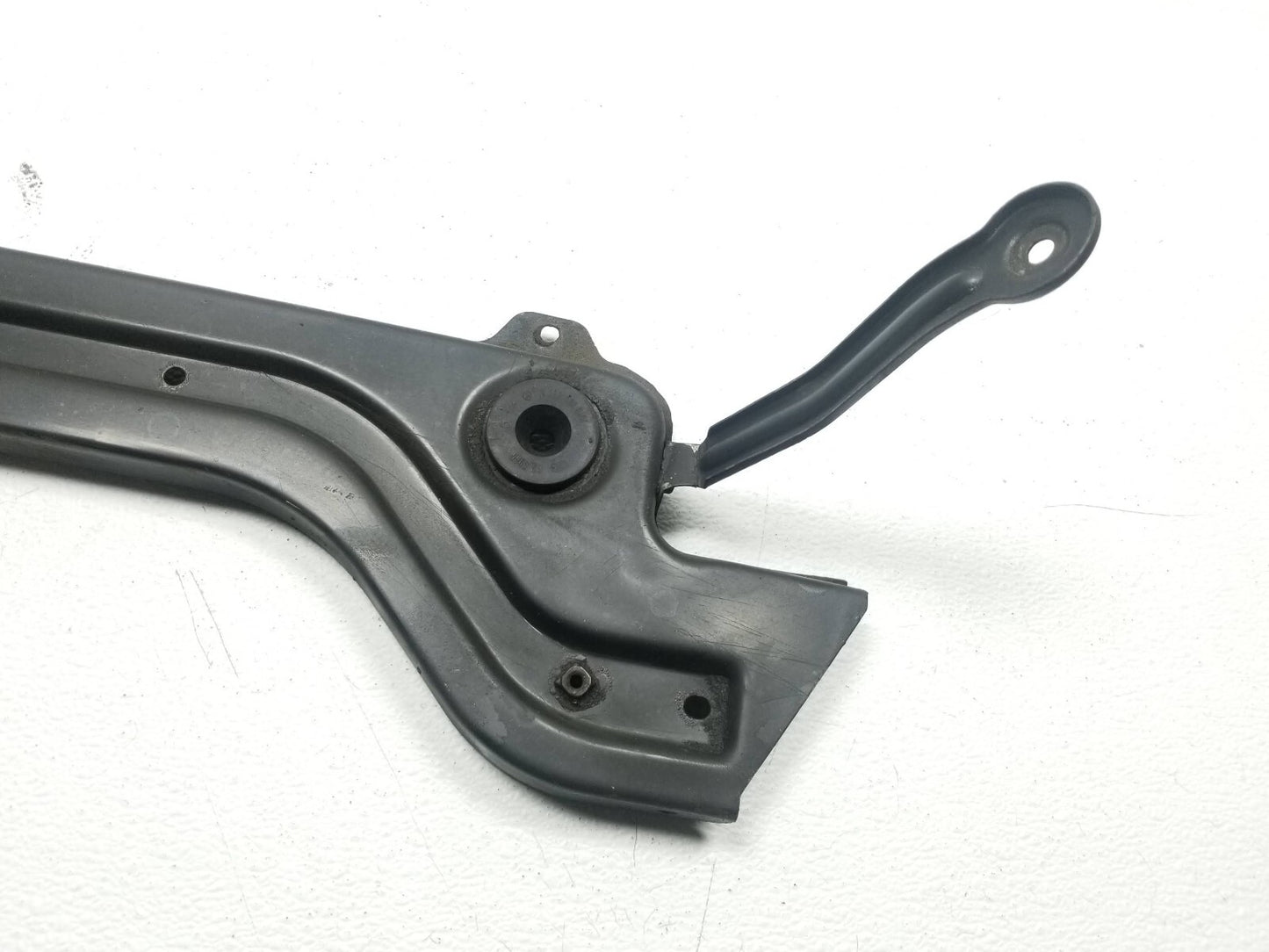2007 Mercedes W164 Ml Ml500 Lower Radiator Core Tie Bar Support OEM