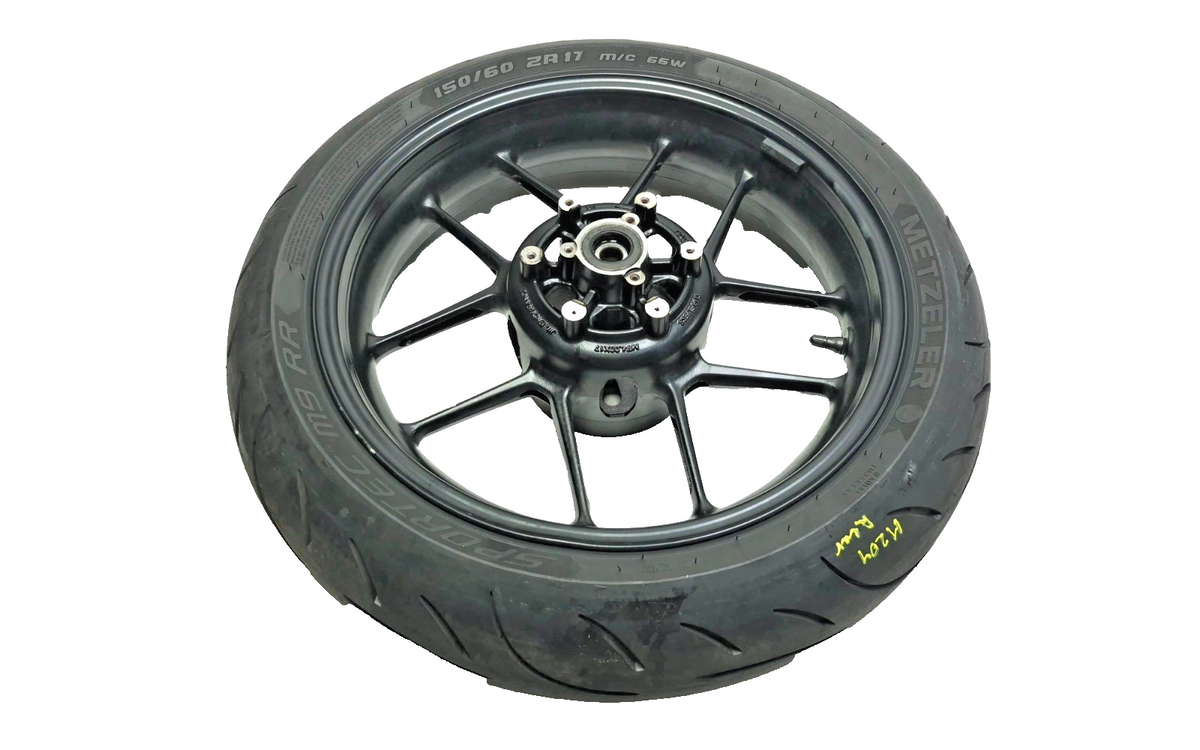 2024 Triumph Speed 400 Rear Wheel Rim W/ Tire 150/60/zr17 Metzeler OEM
