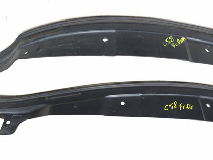 2018 Chrysler 300 Front Fender To Door Weatherstrip Seal Left & Right OEM
