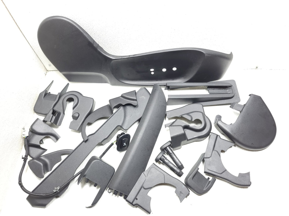 2014 Infiniti Q60 Coupe Seat Side Trim Front Passenger Side Right OEM