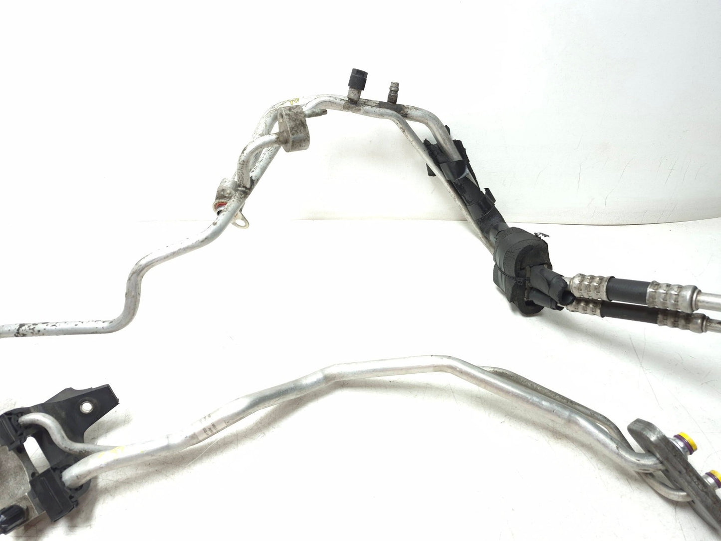 2008 BMW X6 E71 4.4l V8 N63 AC Air Conditioning Hose Pipe Line OEM