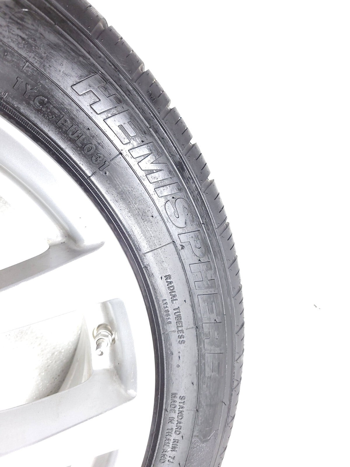2012 Nissan Rogue Wheel Rim W/ Tire 225/55r18 10/32" OEM
