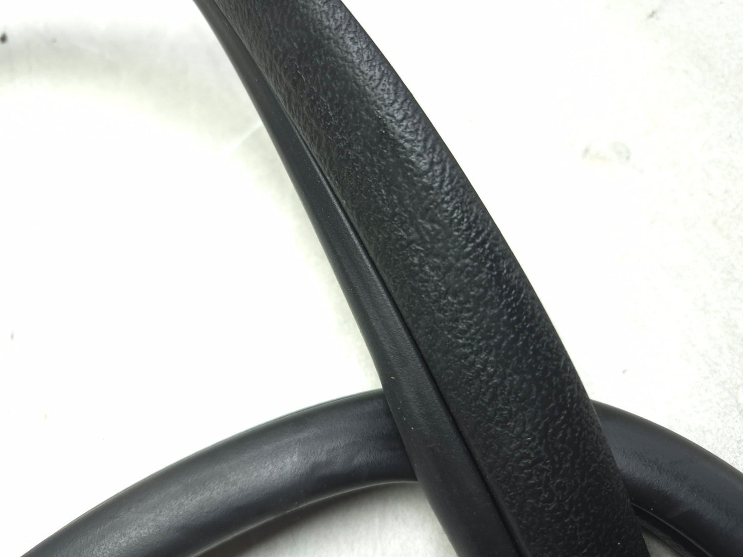 2008 Acura Tl Type-s Rear Door Opening Seal Right Passenger Side OEM