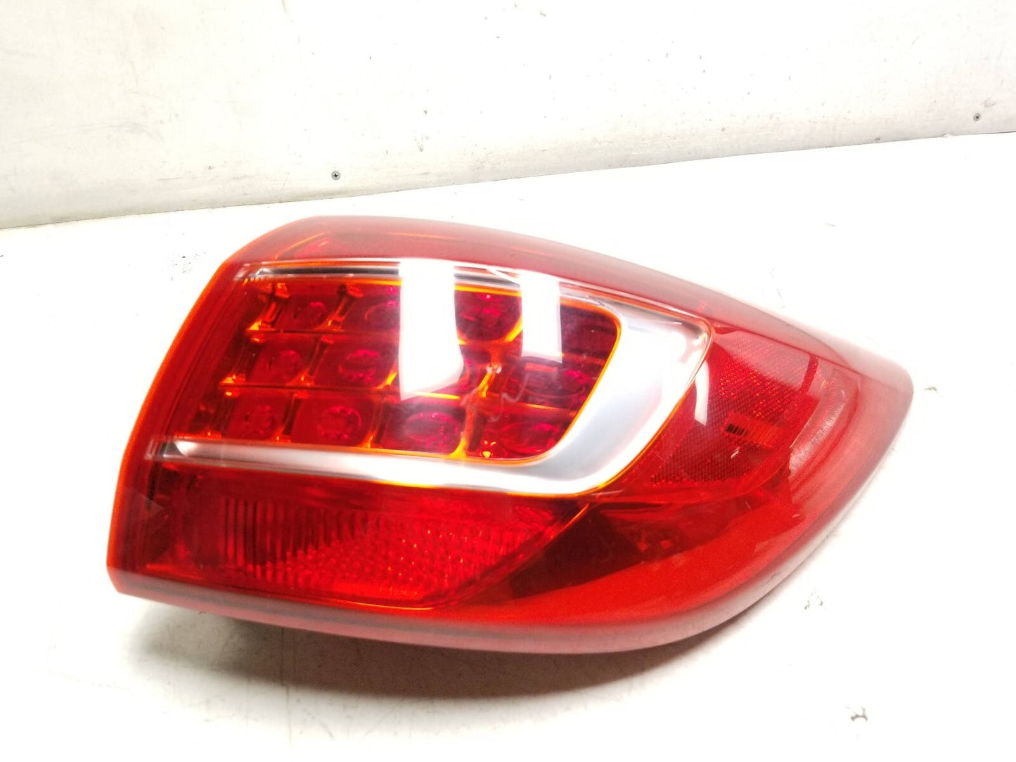 2011 Kia Sportage Tail Light Left & Right 4pcs OEM