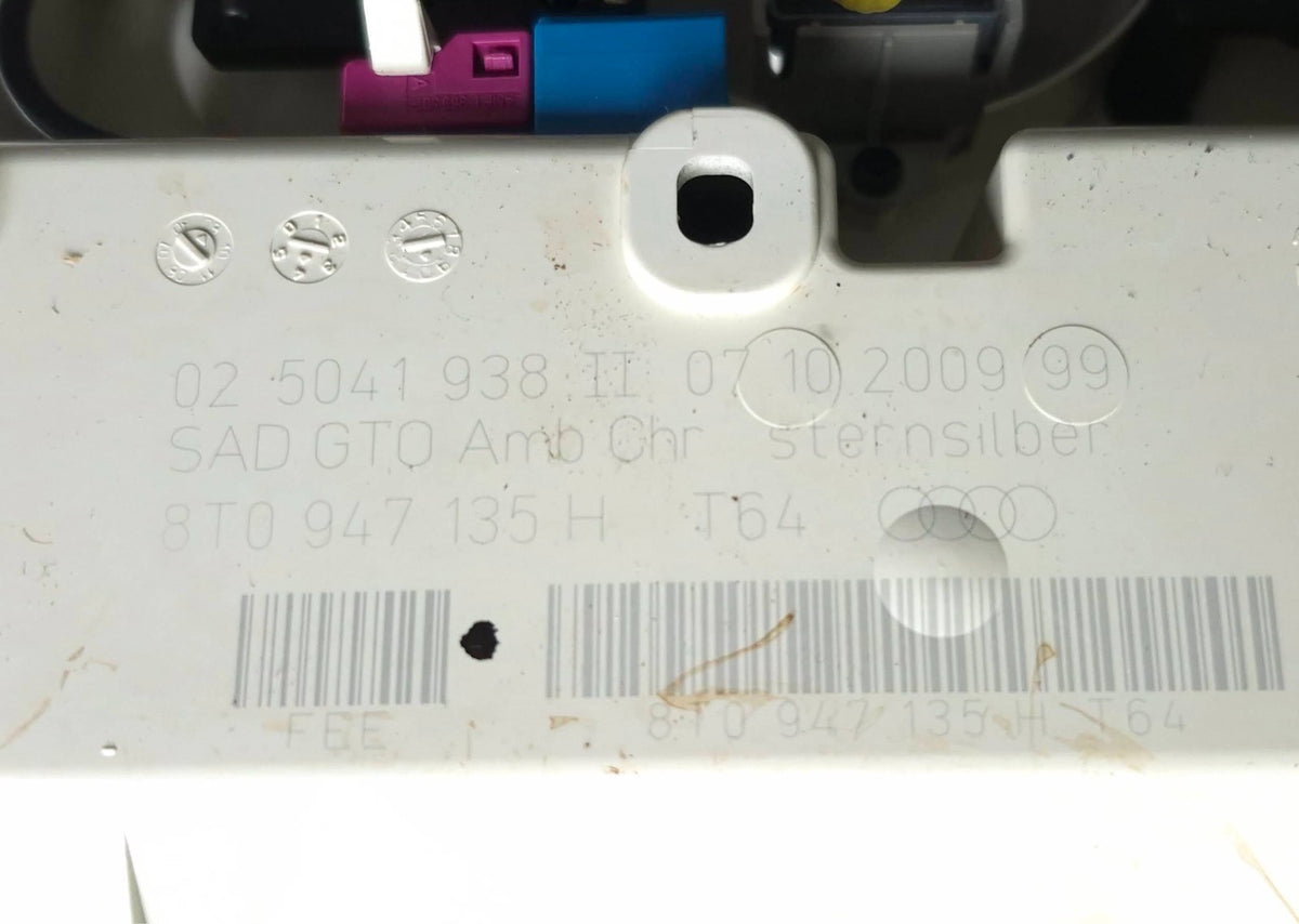 2010 Audi A5 3.2l Overhead Console Dome Light 8t0-947-135-h OEM