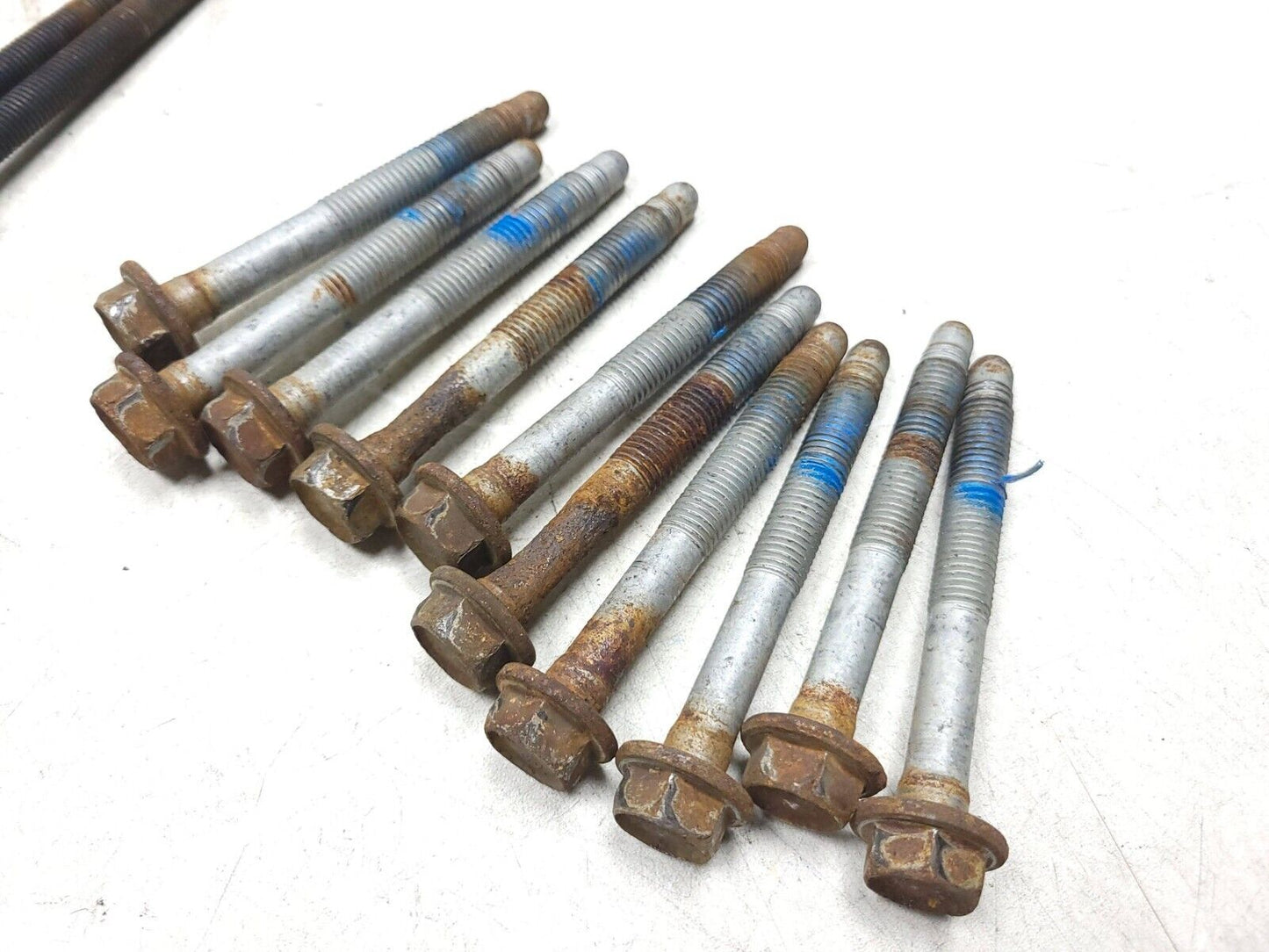 10-14 Chevrolet Suburban Frame Bolt 12pcs 5.3l OEM