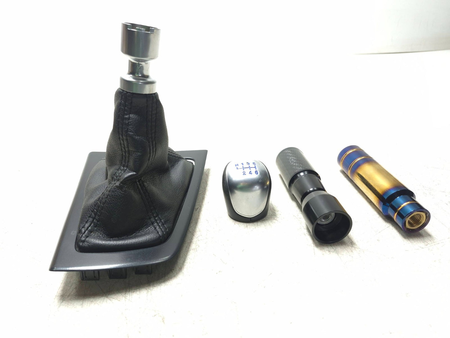 2013 Ford Focus St Manual Transmission Gear Shifter Boot Knob Oem✅