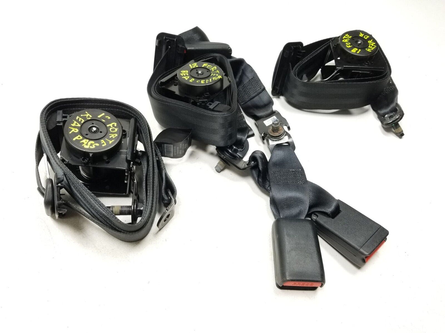 17 18 Kia Forte Rear Seat Belt Retractor W/ Belt Bockle 3pcs OEM 49k Miles