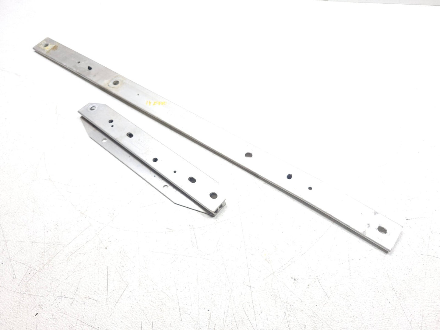 2014 Mercedes E350 Transmission Tunnel Stiffener Bracket OEM
