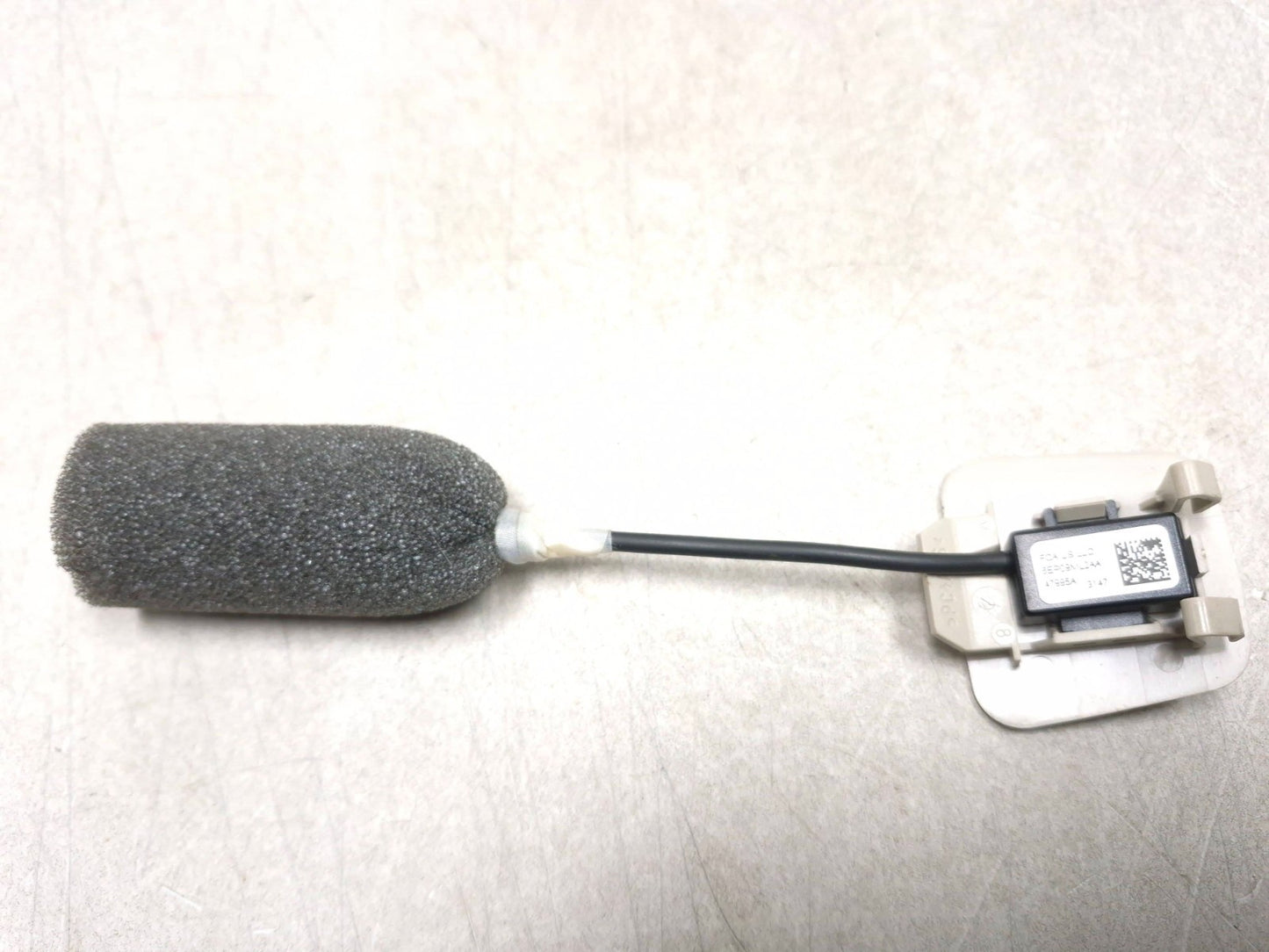 2018 Chrysler 300 Limited AWD Roof Headliner Audio Microphone OEM