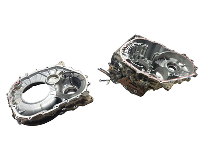 2011 - 2013  Kia Sportage At Transmission Case Bell Housing 2.4l OEM