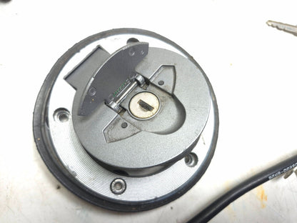 2016 Yamaha Yzf R3 Ignition Set Lock Switch & Fuel Cap Lock OEM
