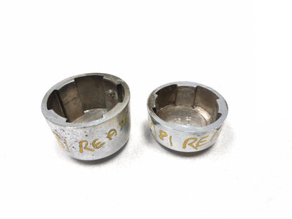 2003 Harley-davidson Fxdl Anniversary Dyna Rear Wheel Axle & Cover OEM