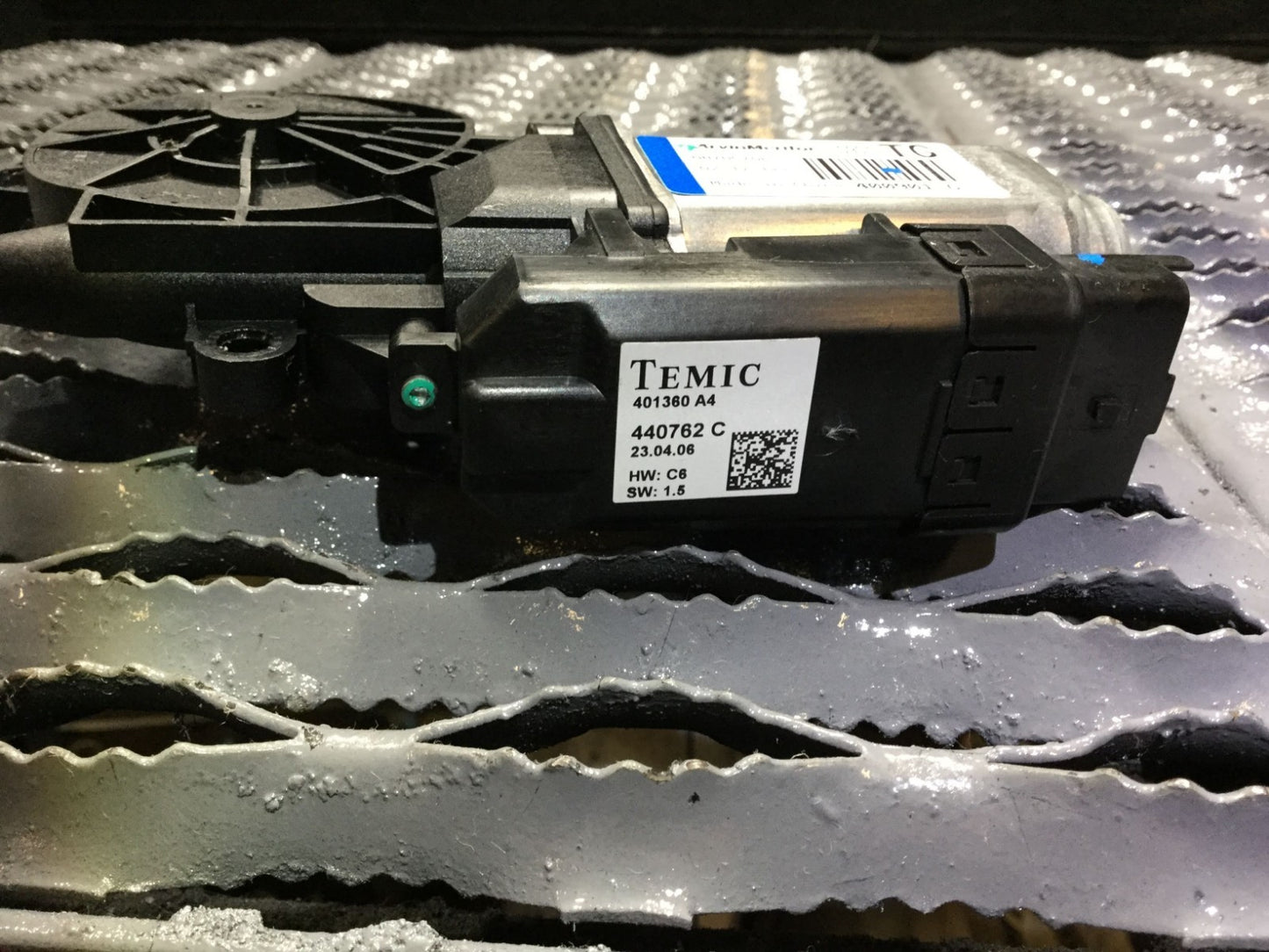 06 07 08 09 10 11 Hyundai Azera Power Window Motor Front Right Passenger OEM