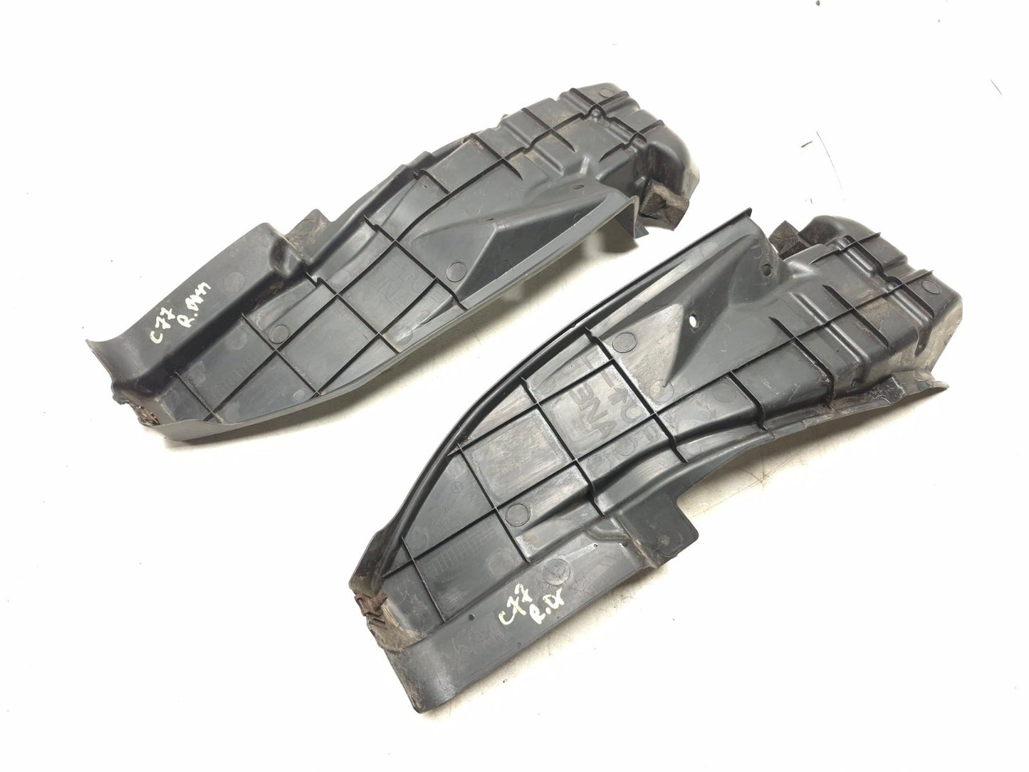 2012 Nissan Leaf Rear Bumper Closing Plate Splash Shield Left & Right Pair OEM