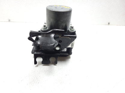 2015 Infiniti Q60 ABS Anti Lock Brake Pump OEM