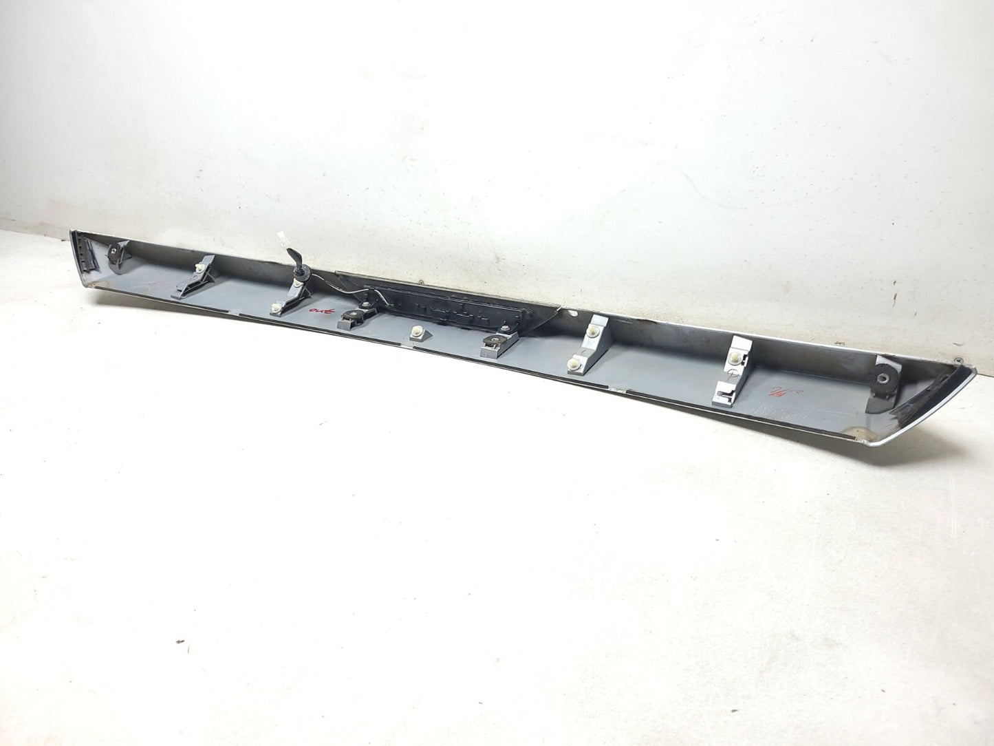 2009 Mitsubishi Outlander Tailgate Spoiler & Third Brake Stop Light Lamp OEM
