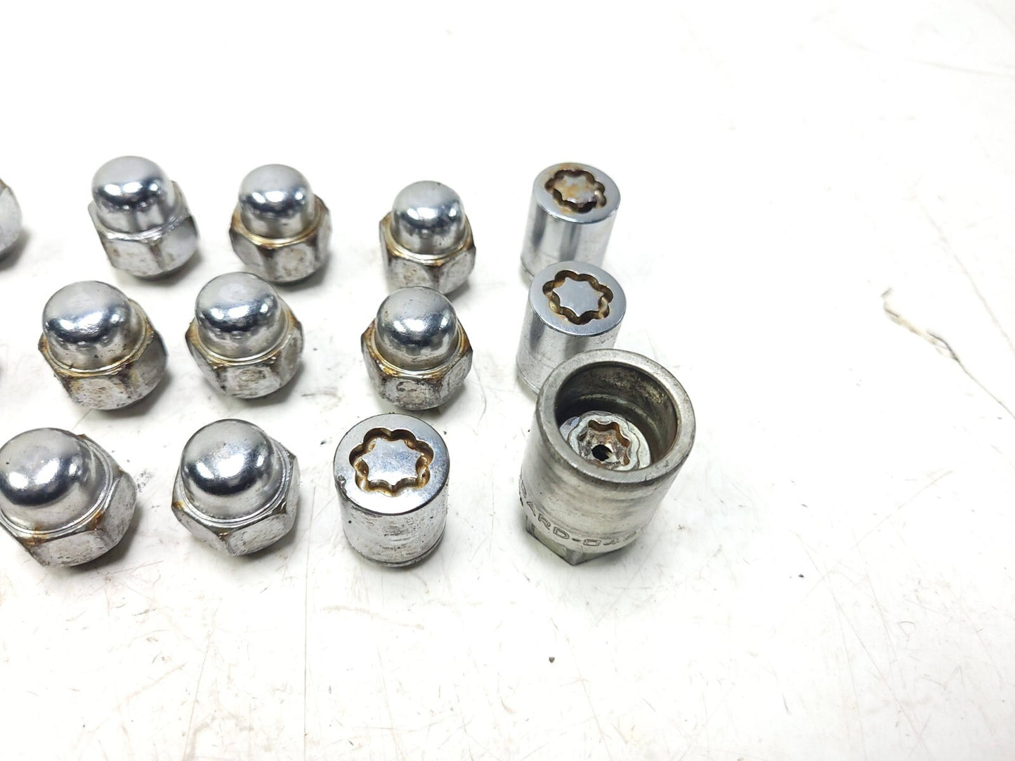 2011 Hyundai Genesis Coupe Wheel Lug Nut OEM
