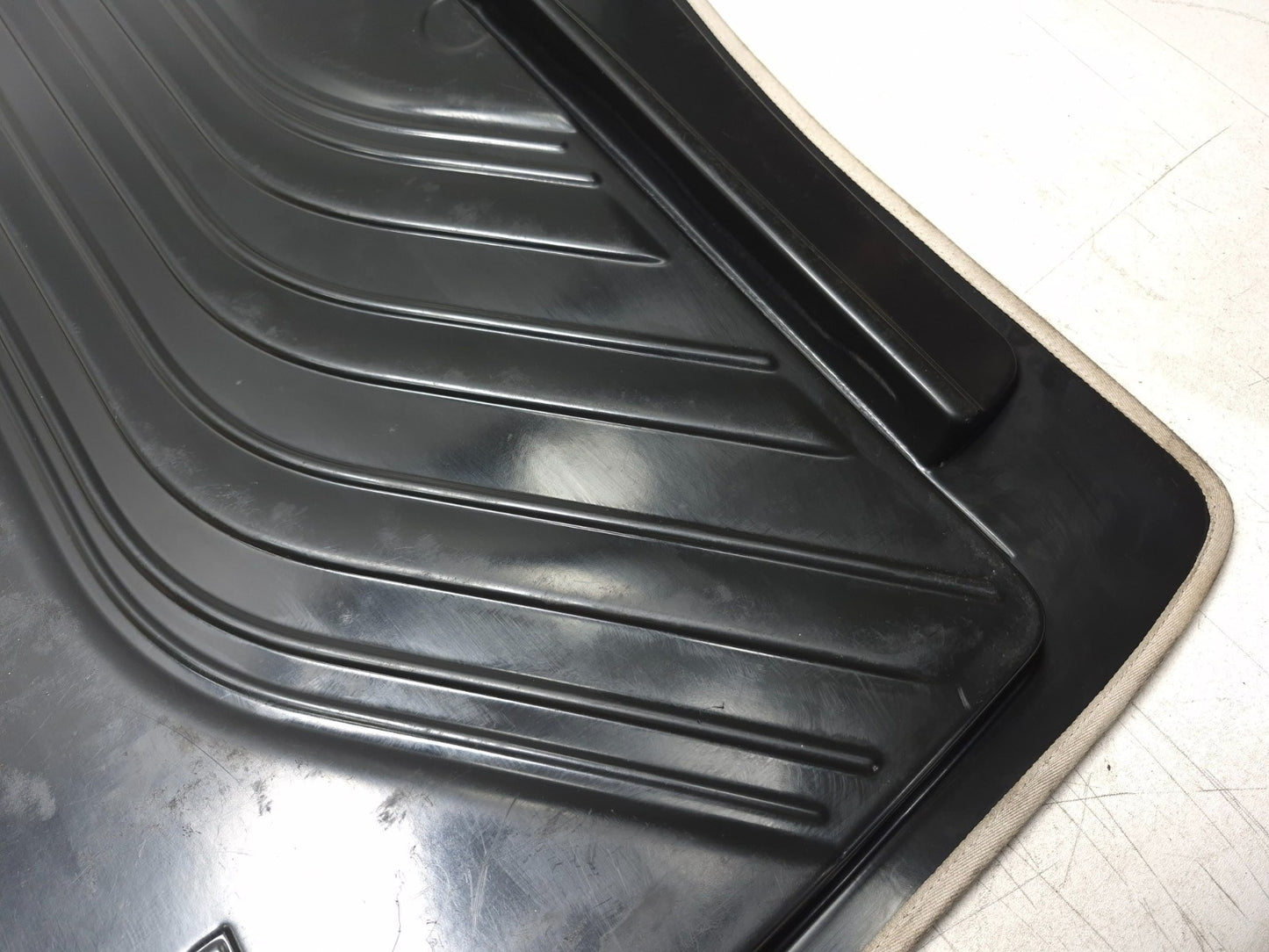 2013 BMW 328ix Rear Trunk Cargo Storage Floor Rubber Mat 51472239936 Oem✅