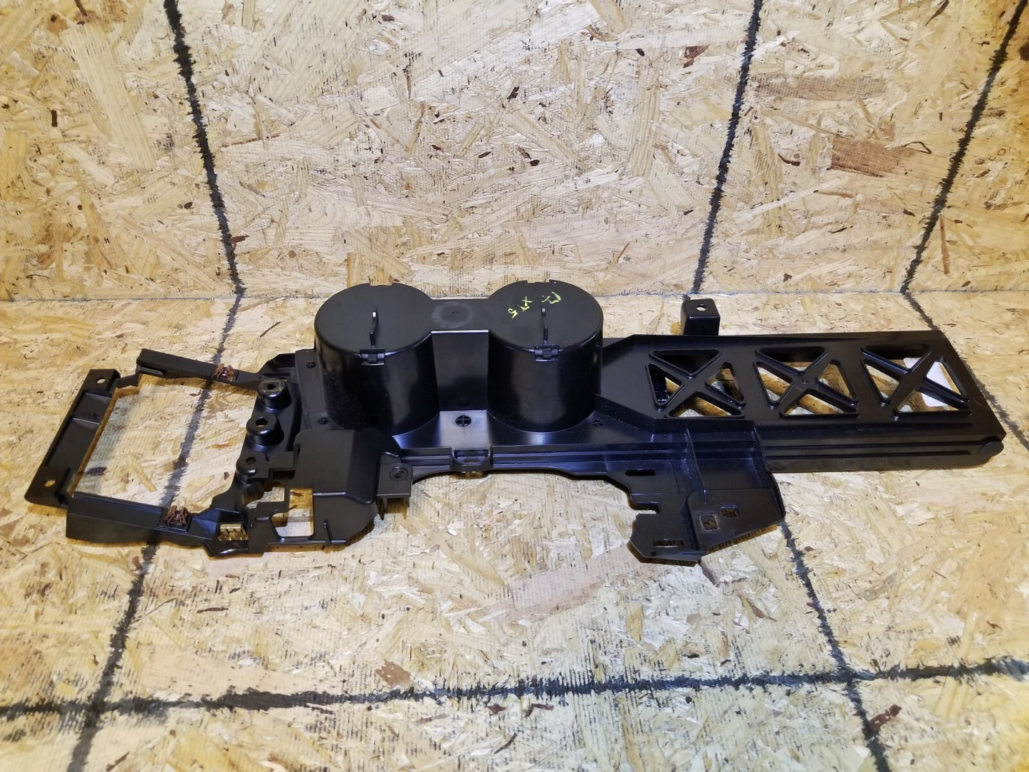 2017 Cadillac Xt5 Center Console With Cup Holder OEM