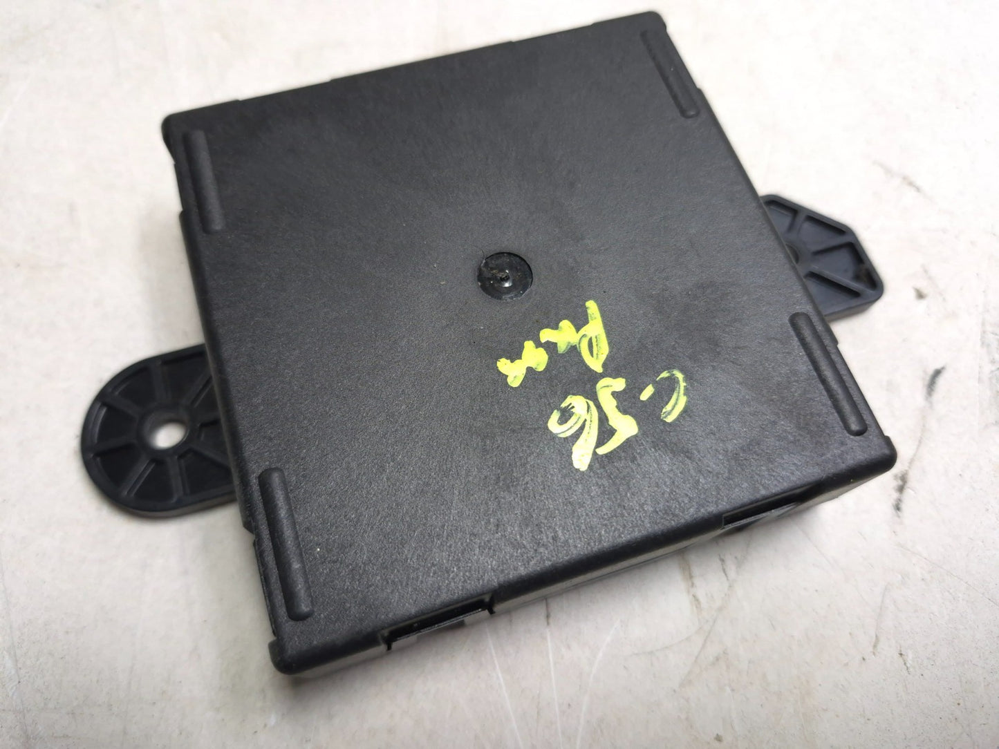 2020 Dodge Challenger Front Right Passenger Door Control Module OEM