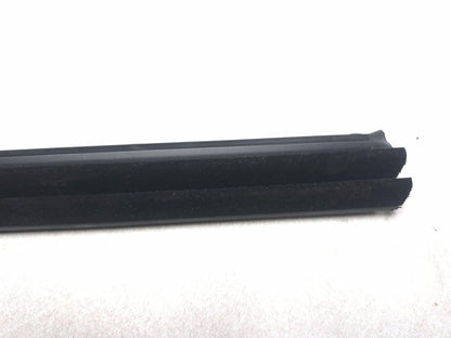 2019 Hyundai Kona Rear Door Weatherstrip Seal Passenger Side Right 2pcs OEM