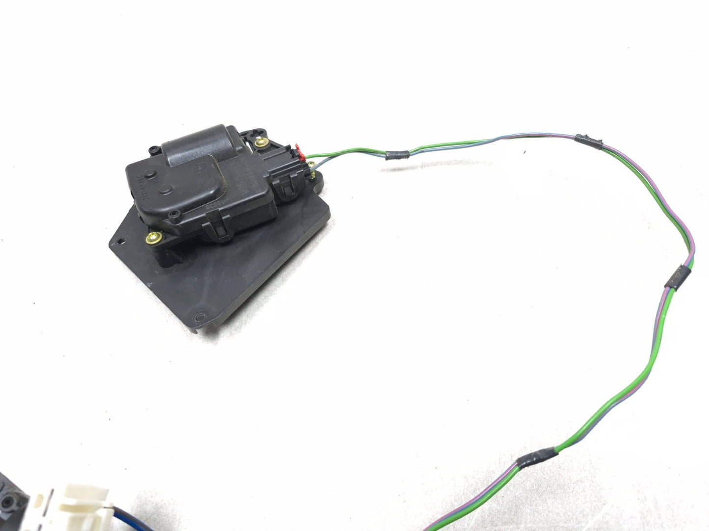 2013 Dodge Grand Caravan HVAC Heater Vent Flap Motor Actuator W/ Wiring Oem✅