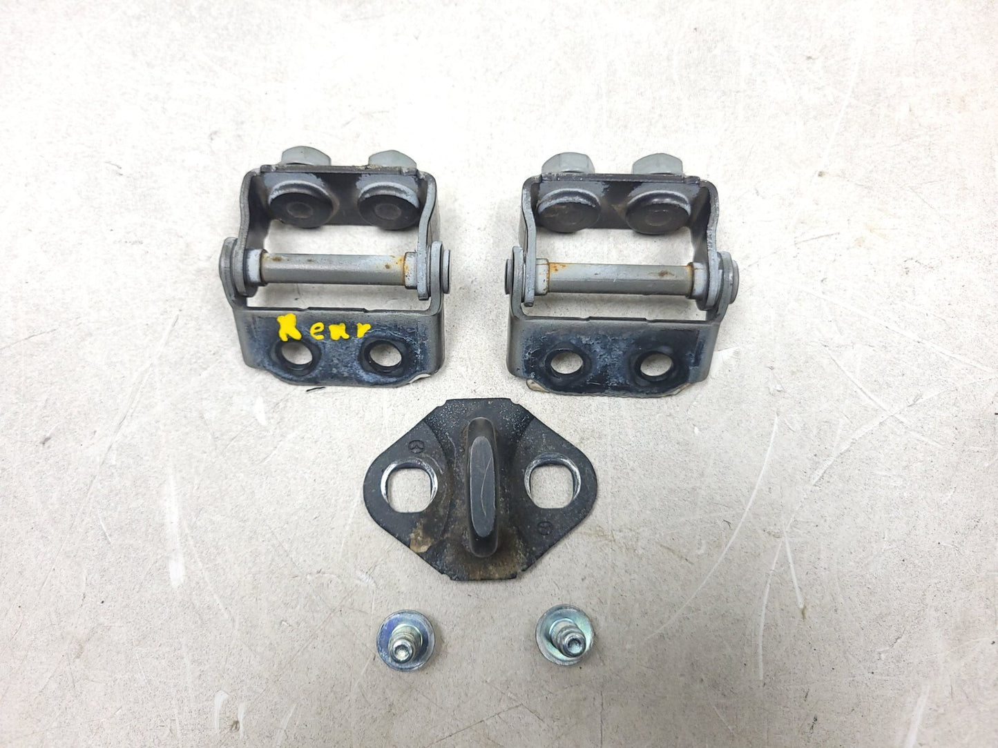 2007 - 2012 Mazda Cx-7 Tailgate Hatch Hinge Left & Right W/ Striker  OEM