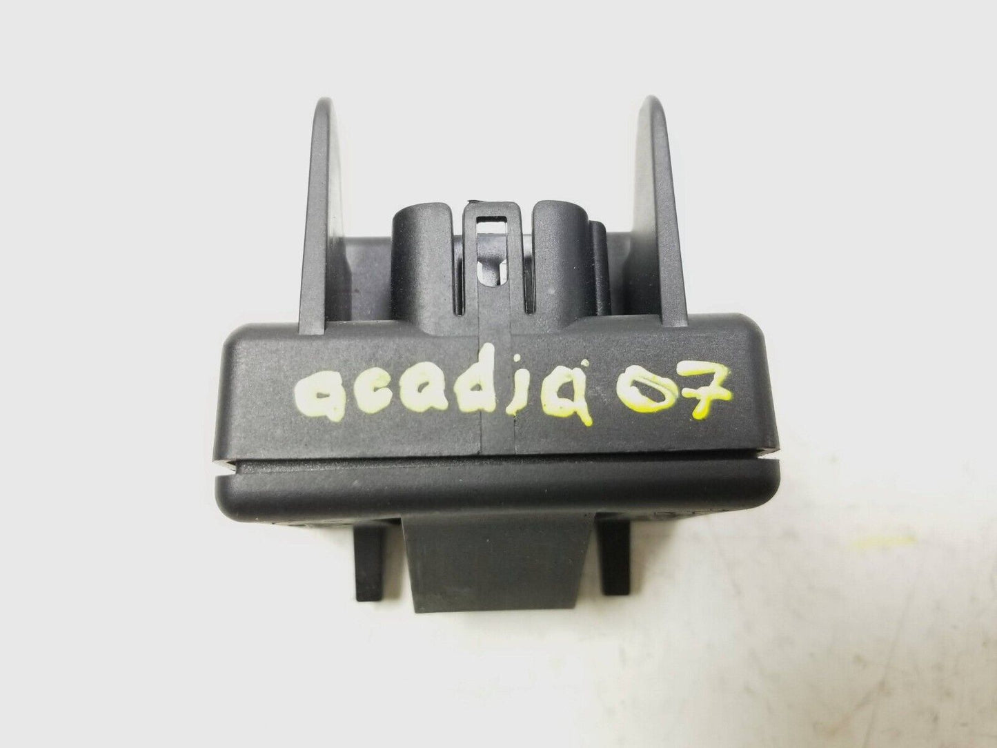 07-12 GMC Acadia Park Assist Backup Reverse Alarm Sensor 25668342 OEM