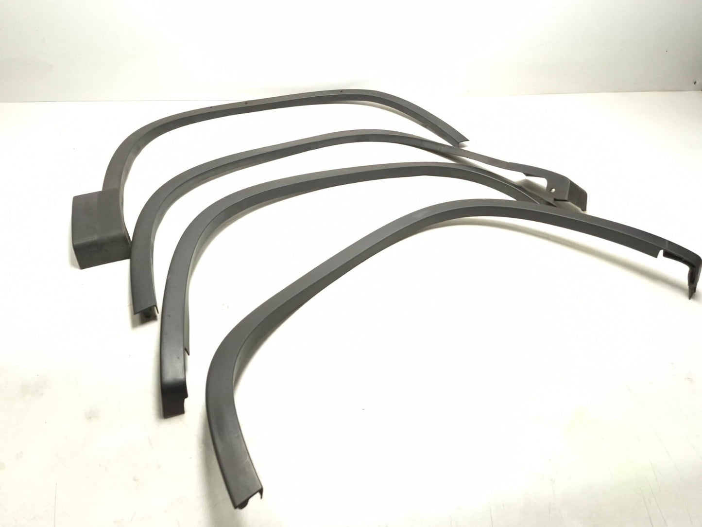 2011 Volkswagen Tiguan Wheel Arch Flare Molding Rear & Front 4 Pcs OEM