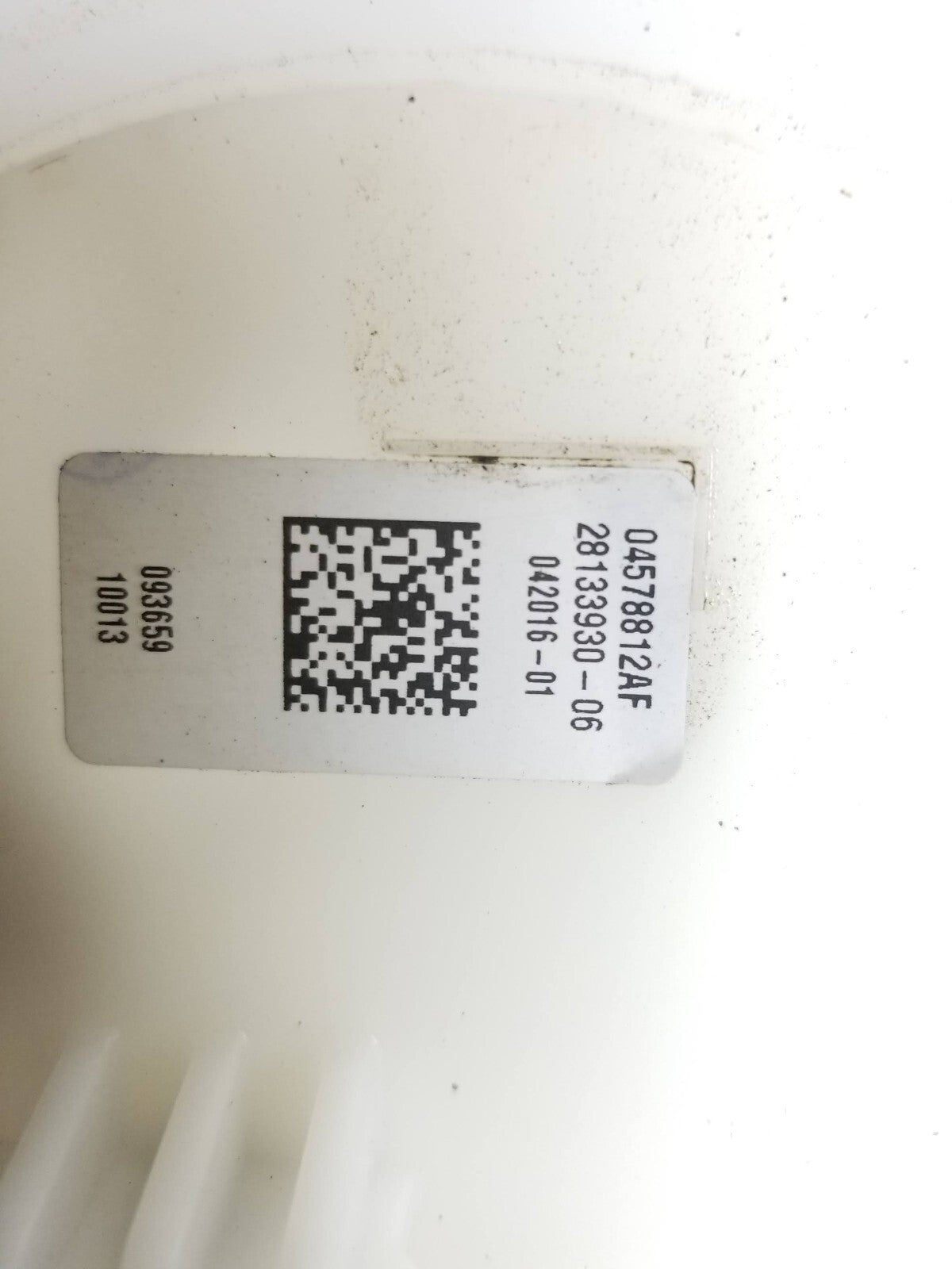 2016 Dodge Durango Fuel Gas Tank Pump Sending Level Unit OEM