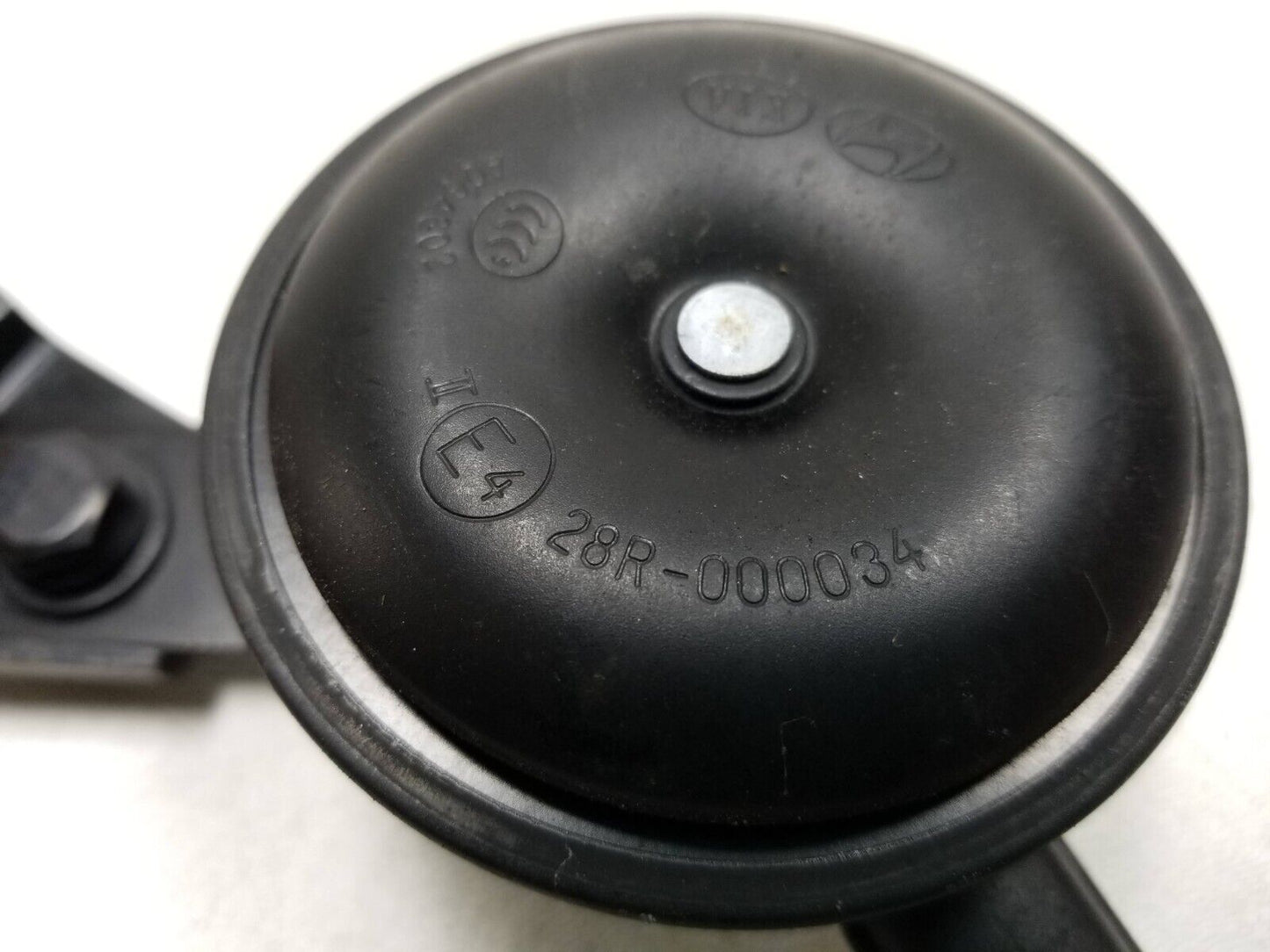 17 18 Kia Forte Horn Signal Pair OEM 49k Miles