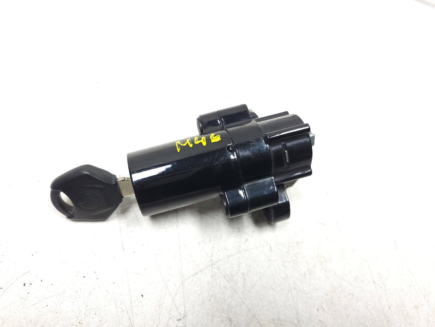 2021 Yamaha Mt-03 Ignition Lock Switch & Lock Fuel Cap Set OEM