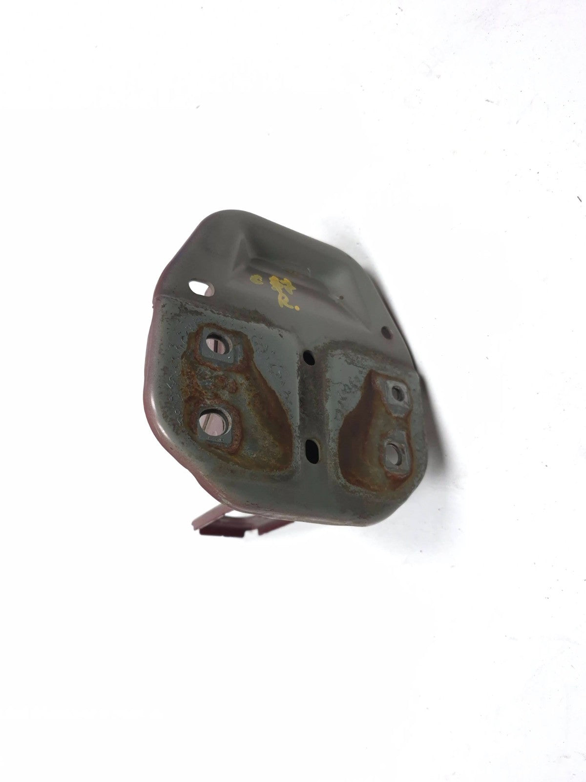 2011 Nissan Juke Rear Driver Bumper Mounted Bracket Left & Right OEM