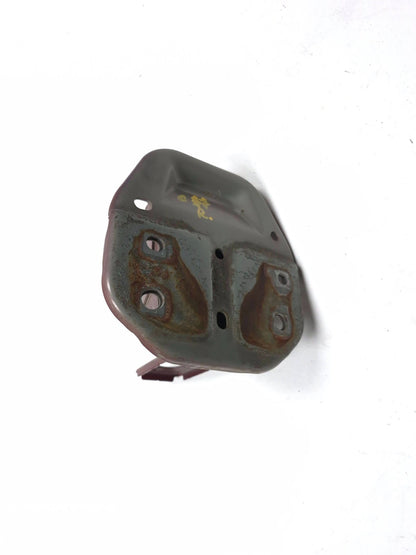 2011 Nissan Juke Rear Driver Bumper Mounted Bracket Left & Right OEM