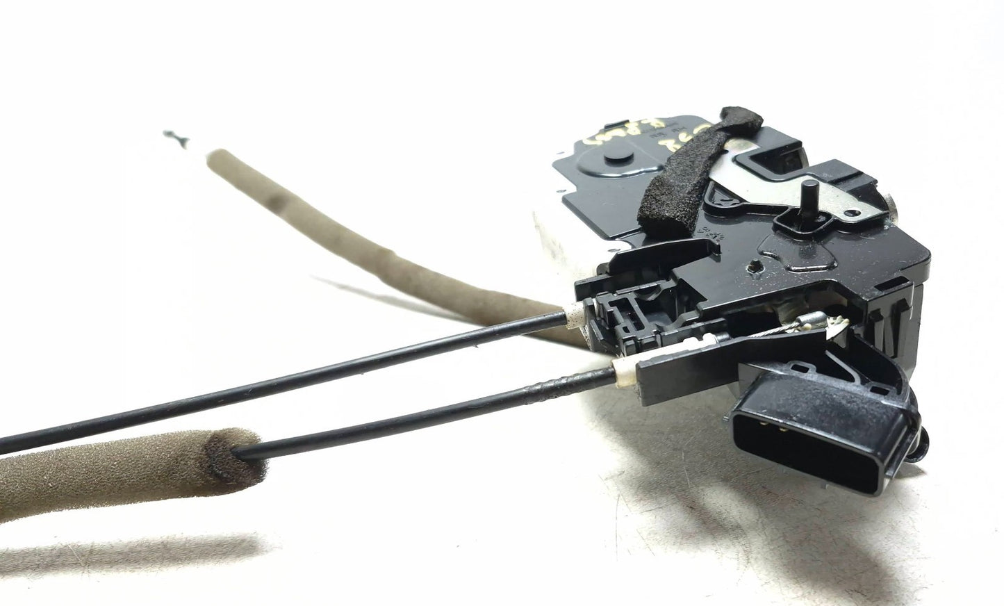 2015 Nissan Juke Door Lock Actuator & Handle Rear Passenger Side Right OEM