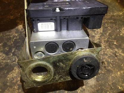 2004 Porsche Cayenne ABS Anti Lock Brake Pump OEM