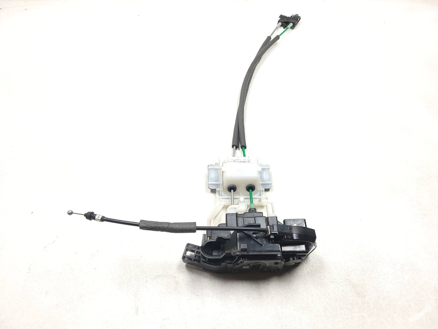 2013-2016 Genesis Coupe Door Lock Latch Actuator Right Passenger OEM