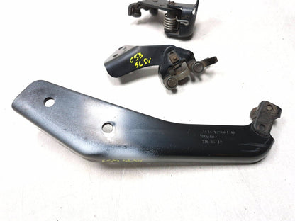 2013 Ford Transit Connect Rear Sliding Door Hinge Roller Driver Side Lh OEM