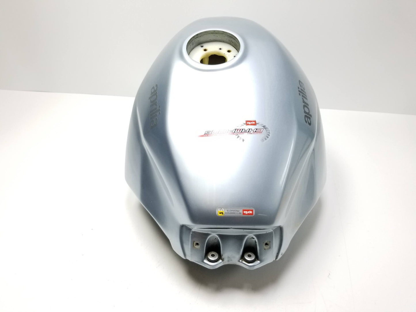 2002 Aprilia Rst 1000 Futura Fuel Tank OEM